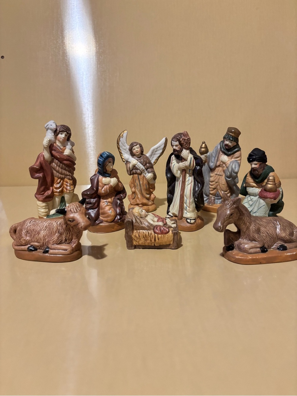 Vintage Porcelain Nativity Set. Read description.